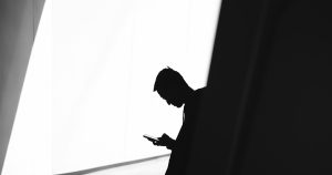 Advarsel: Svindlere truer med overgrepsanklager