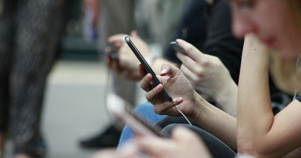 Advarer mot Vipps-lånegrupper