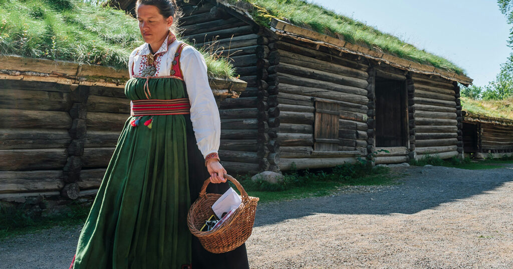 Ikke gå i bunadsfella før 17. mai